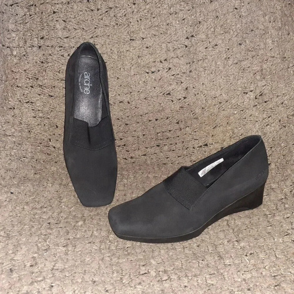 ARCHE-Black Nubuck  Leather-Wedge-Elastic Front-Sz 36-Excellent - Picture 1 of 9